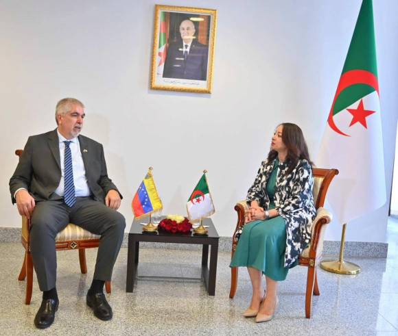 Ms. Mansouri receives the Venezuelan Vice Minister for Africa at the Ministry of People's Power for Foreign Affairs