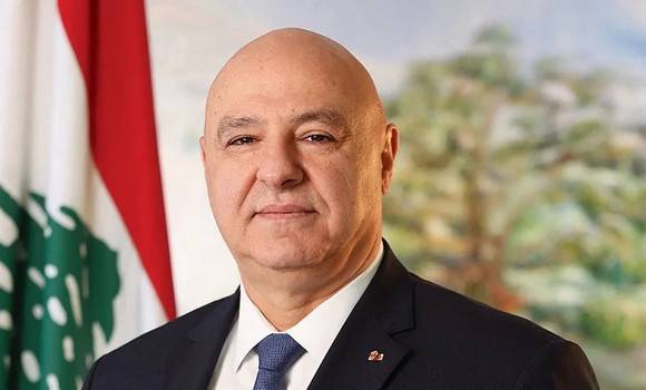 President Tebboune welcomes Lebanese counterpart at Houari-Boumediene International Airport