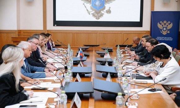 A delegation from the Algeria-Russia Parliamentary Friendship Group meets with the Russian Deputy Minister of Science and Higher Education in Moscow