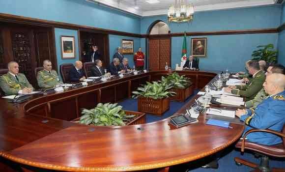 The President of the Republic chairs a meeting of the High Security Council